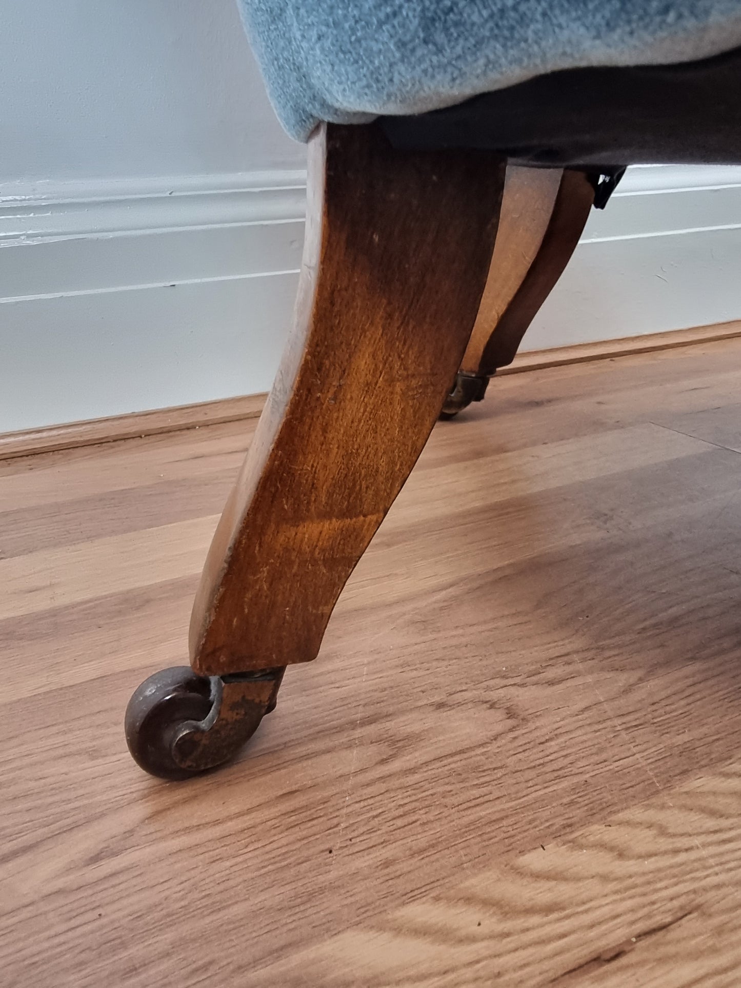 Holland & Sons Antique Victorian Slipper Chair Original Castors Library Reading