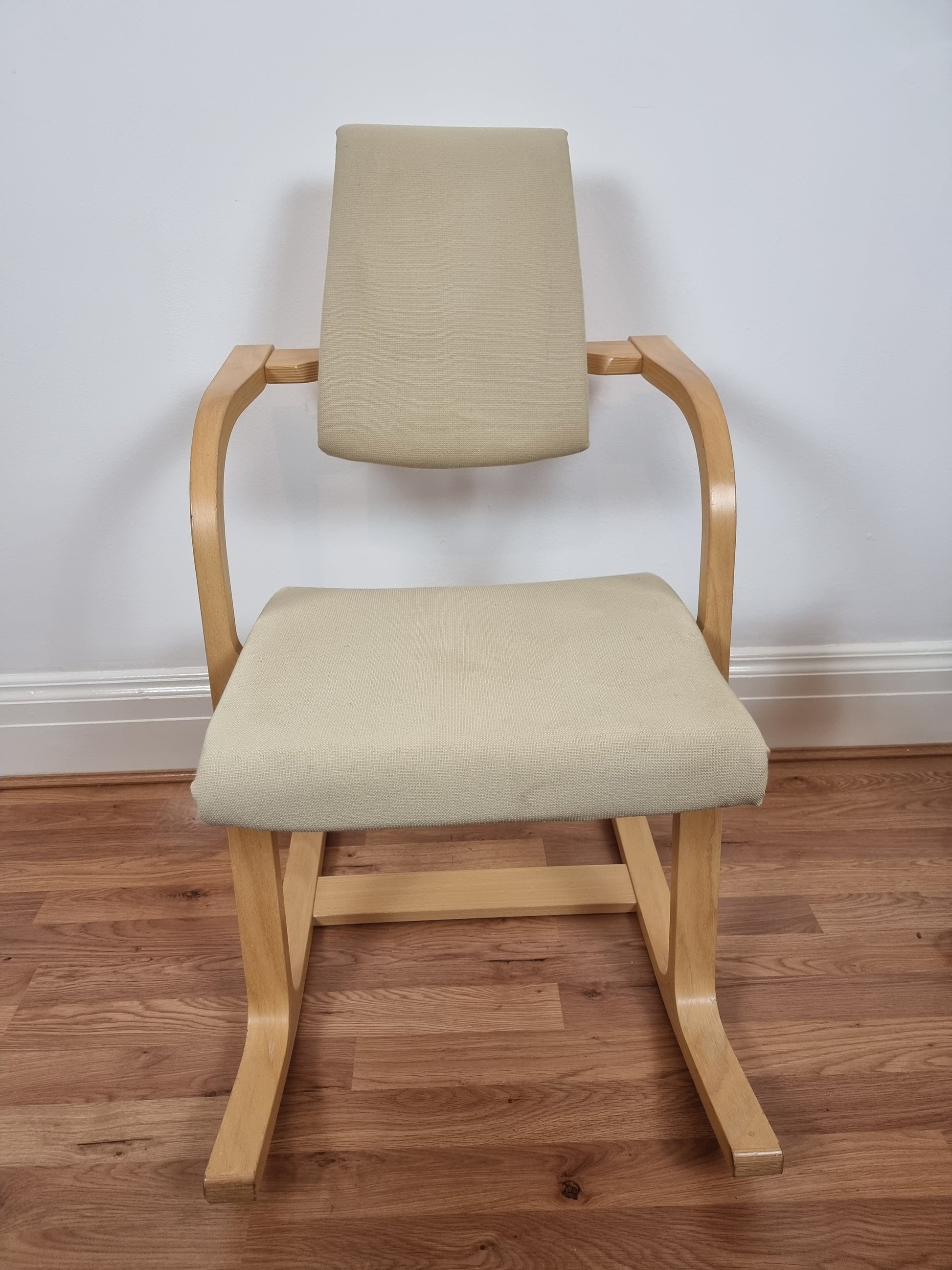 stokke actulum Stokke Varier Actulum Rocking Chair Cream Fabric Peter Opsvik – Malvern Antiques