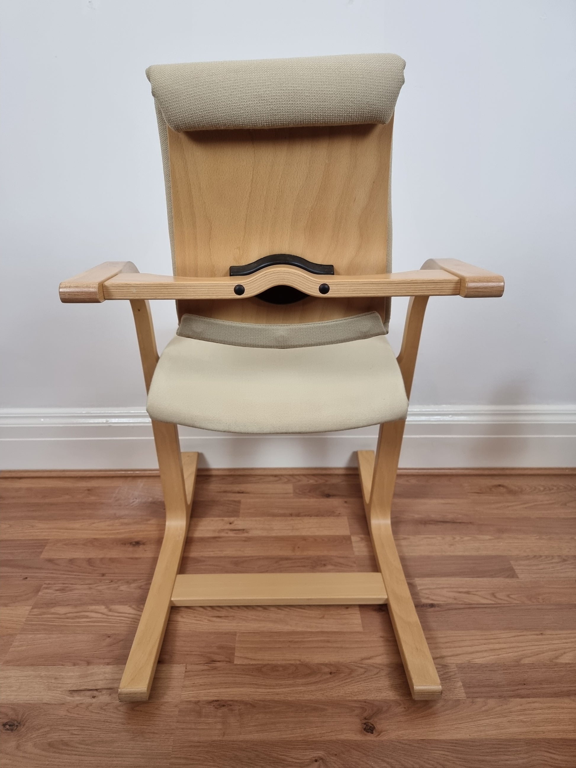 stokke actulum Stokke Varier Actulum Rocking Chair Cream Fabric Peter Opsvik – Malvern Antiques