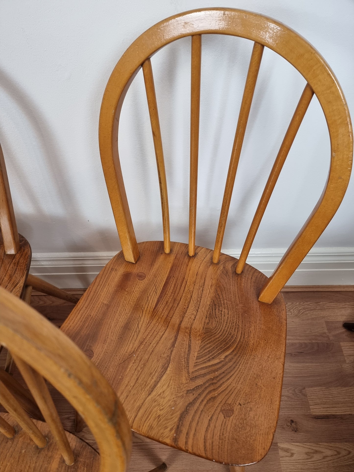 Five(5) Mid Century Vintage Blonde Ercol Windsor Dining/Kitchen Chairs Model 400